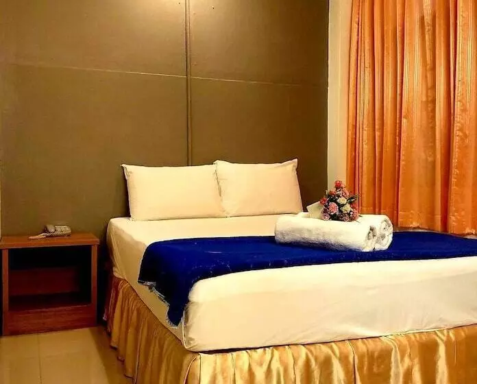 호텔 Suriwong Chumphon