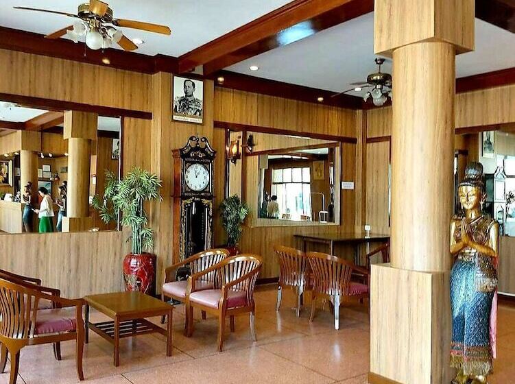 Hotel Suriwong Chumphon