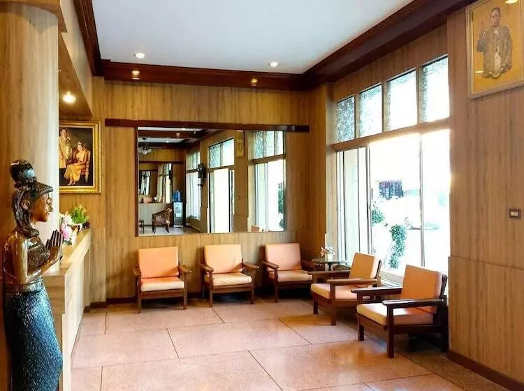 호텔 Suriwong Chumphon