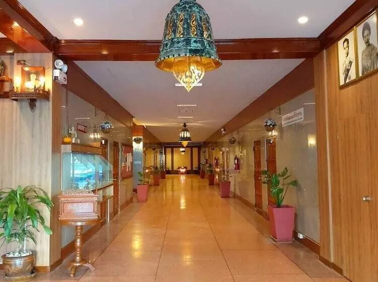 호텔 Suriwong Chumphon