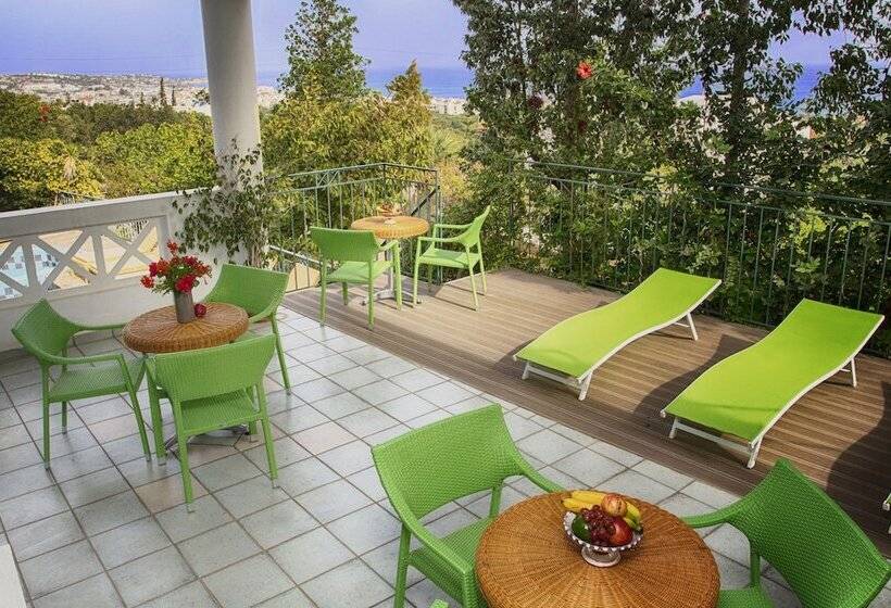 Romantica Hotel Apartments