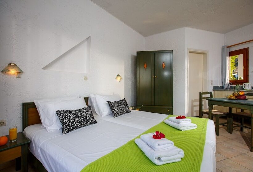 Romantica Hotel Apartments