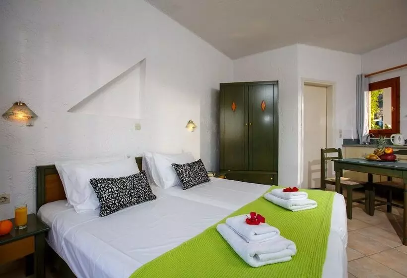 Romantica Hotel Apartments