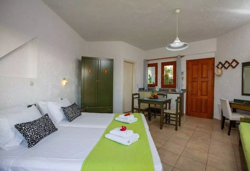 Romantica Hotel Apartments