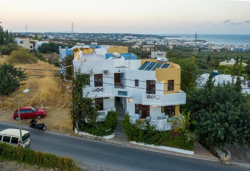 Romantica Hotel Apartments