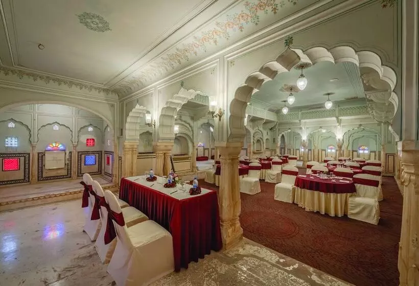 Hotel Chomu Palace, Jaipur