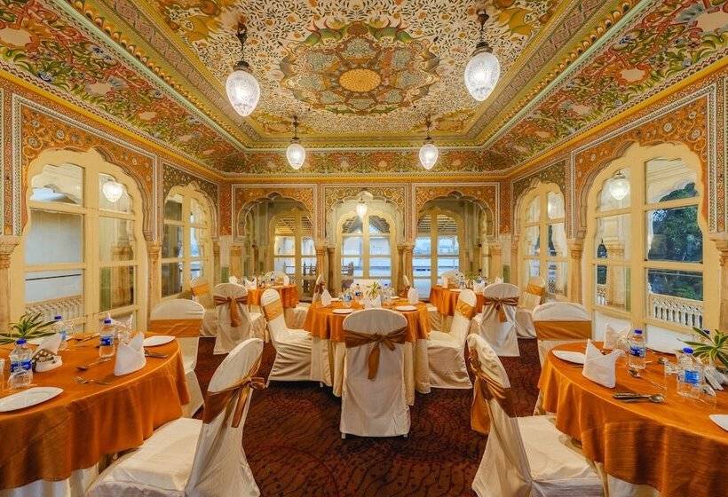 בית מלון כפרי Chomu Palace, Jaipur