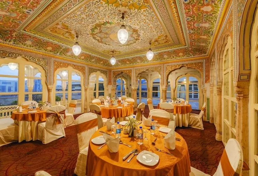 Hotel Chomu Palace, Jaipur