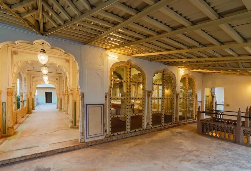 Hotel Chomu Palace, Jaipur
