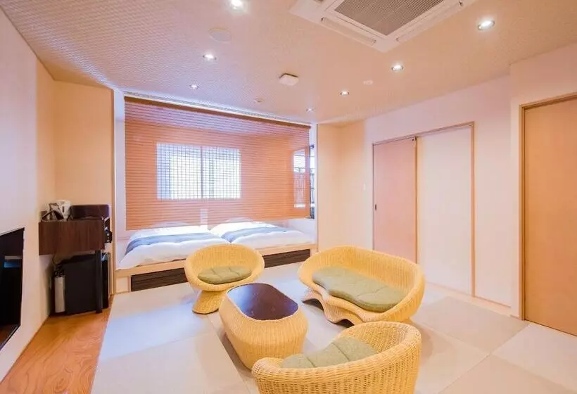 호텔 Dogo Onsen Yachiyo 道後温泉八千代