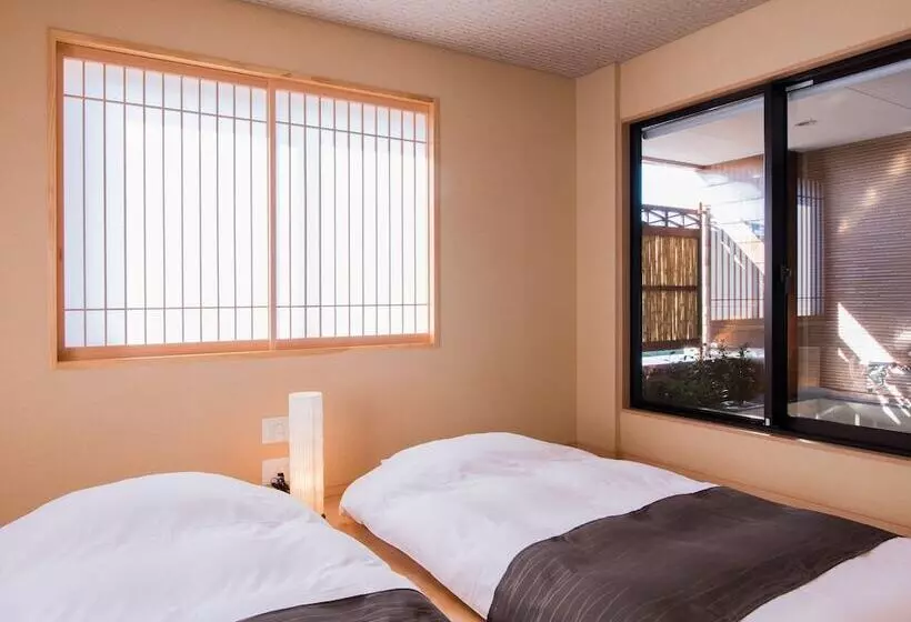 호텔 Dogo Onsen Yachiyo 道後温泉八千代