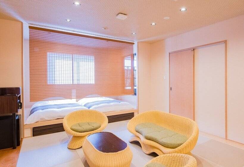 Hotel Dogo Onsen Yachiyo 道後温泉八千代