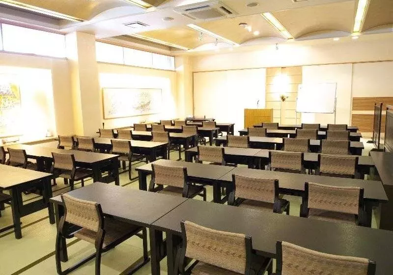 호텔 Dogo Onsen Yachiyo 道後温泉八千代