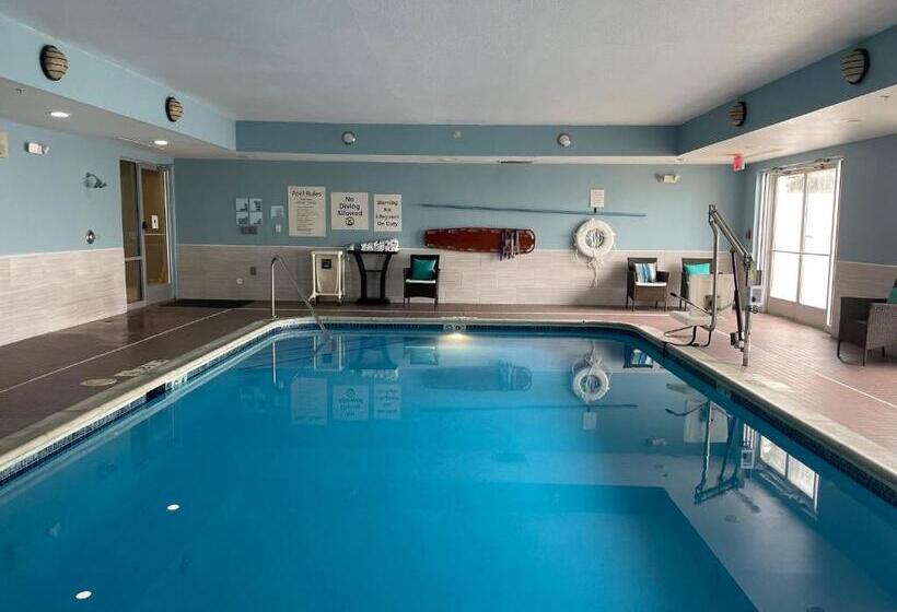 فندق Holiday Inn Express Lapeer, An Ihg