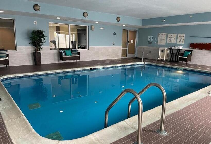 فندق Holiday Inn Express Lapeer, An Ihg