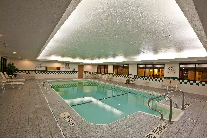 호텔 Holiday Inn Express Plymouth, An Ihg