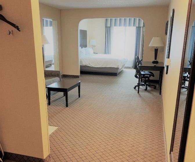 ホテル Holiday Inn Express Plymouth, An Ihg