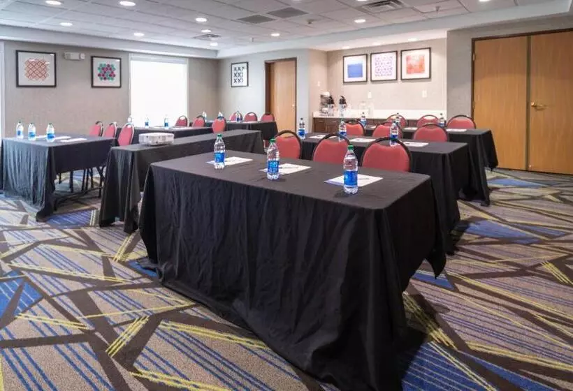 ホテル Holiday Inn Express Rochelle, An Ihg