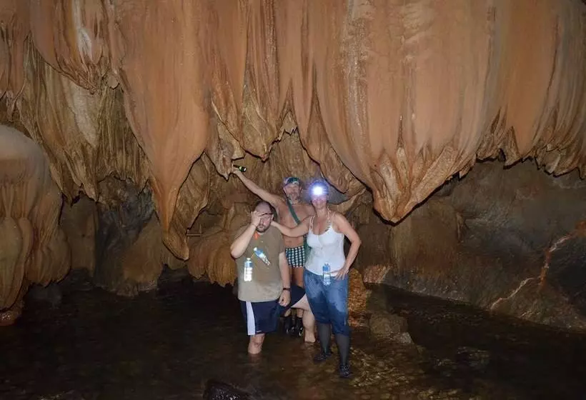 호텔 Khao Sok Riverside Cottages