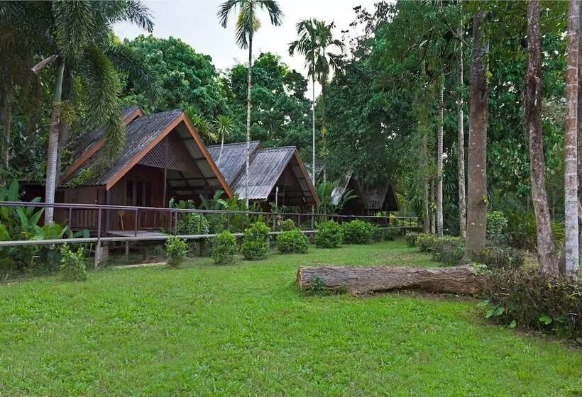 호텔 Khao Sok Riverside Cottages