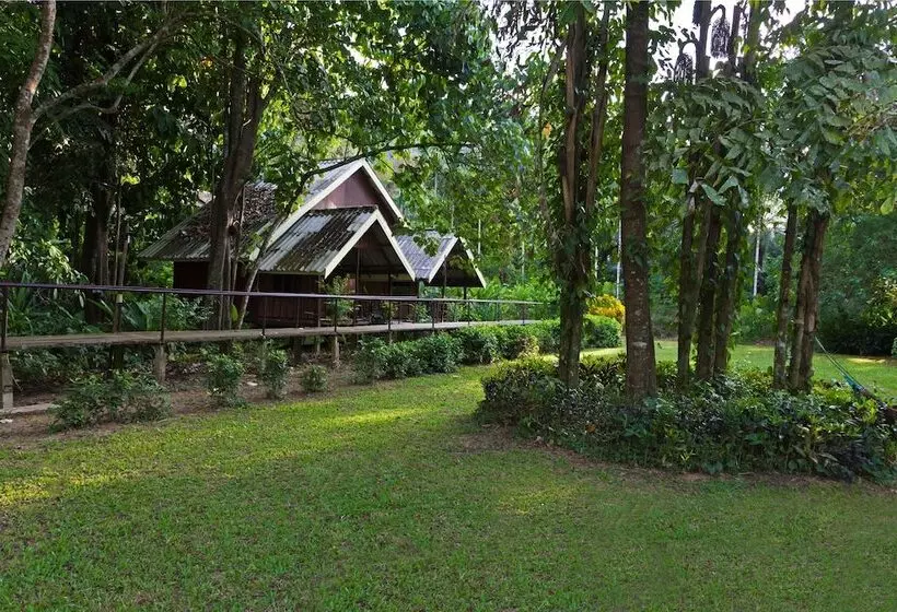 호텔 Khao Sok Riverside Cottages