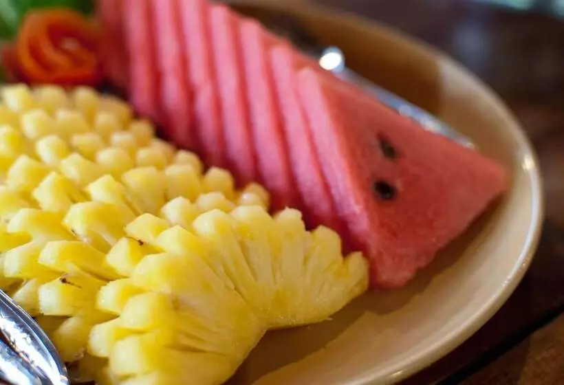 호텔 Khao Sok Riverside Cottages