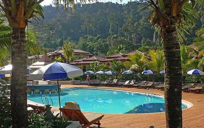 בית מלון כפרי Khaolak Bayfront Resort