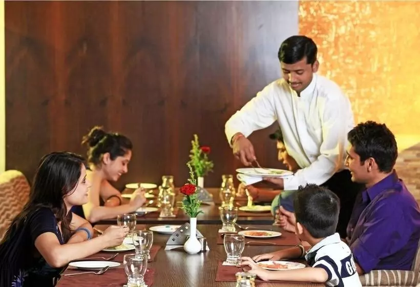 בית מלון כפרי Le Royale Residency