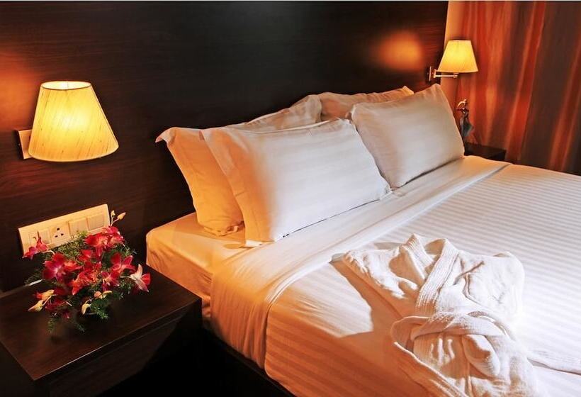 Hotel Le Royale Residency