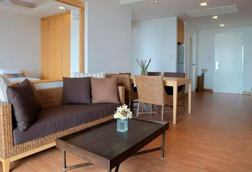 호텔 Nishaville Resort