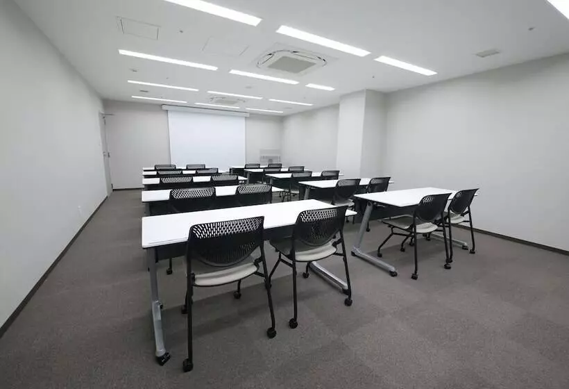 Отель Shinyokohama Kokusai