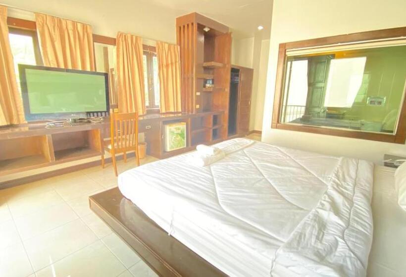 هتل Sm Patong Resort