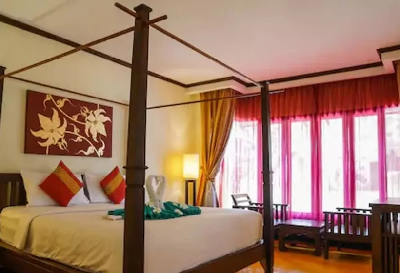 Hotelli Cher Ville Boutique Resort