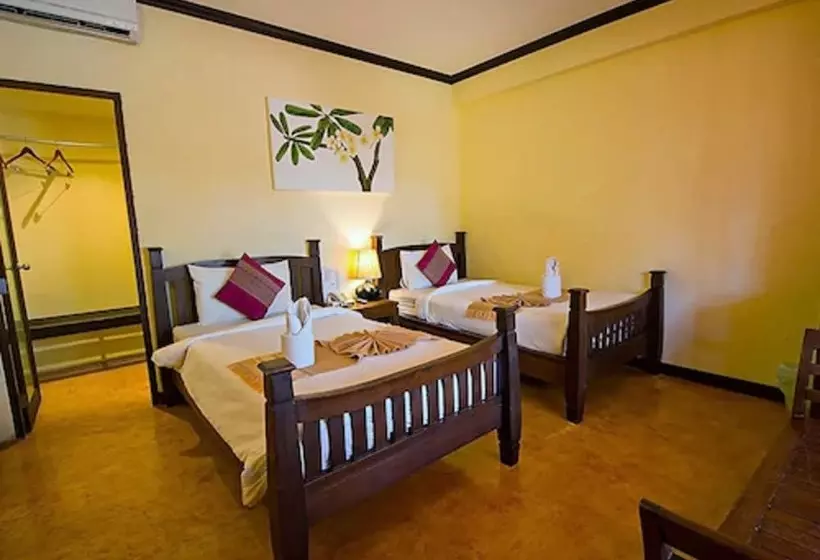 Hotelli Cher Ville Boutique Resort