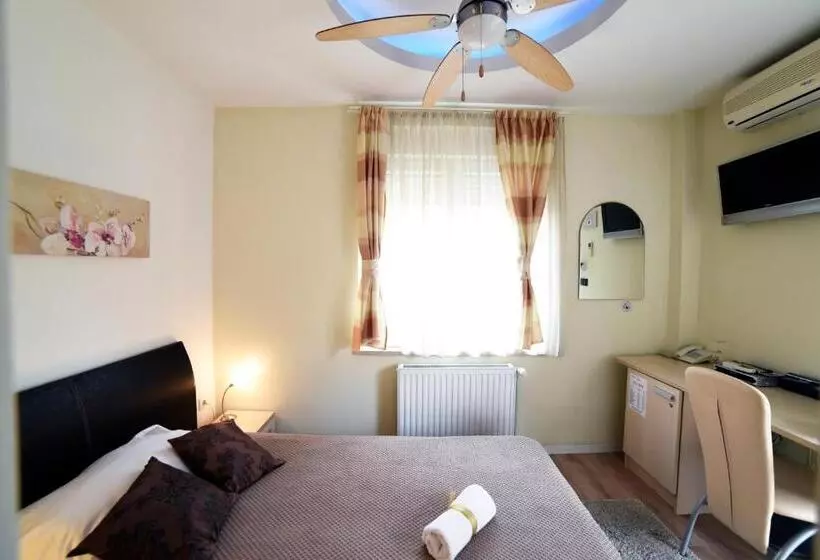 فندق Villa Zrina