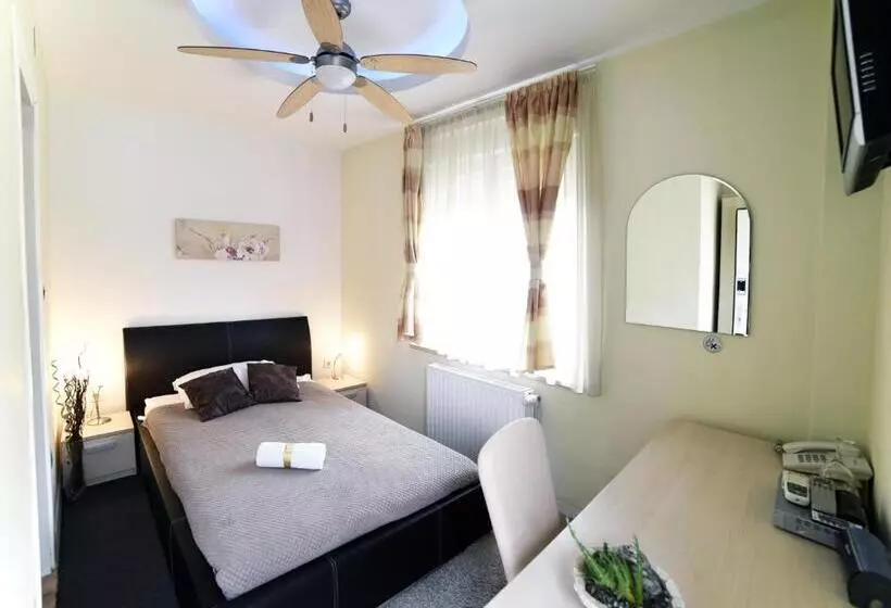 فندق Villa Zrina