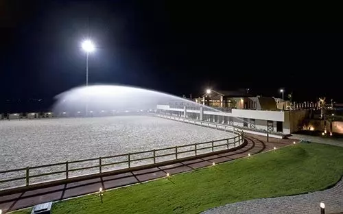 Konvoy Hotel & The Country Club