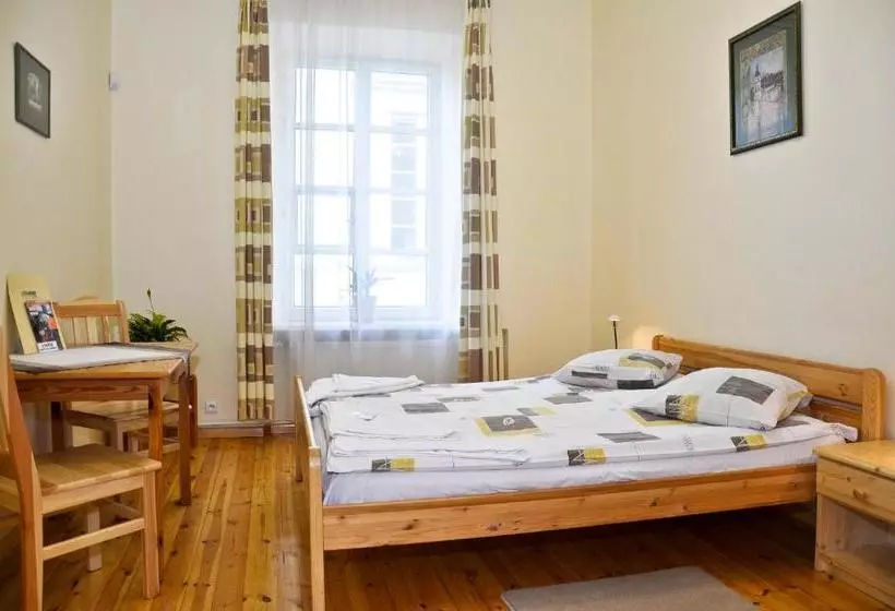 تختخواب و صبحانه Litinterp Guesthouse Vilnius