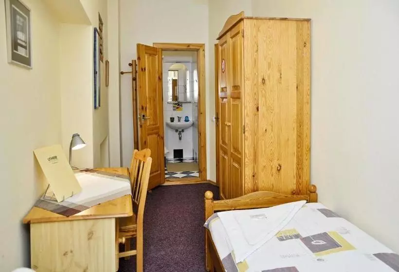 تختخواب و صبحانه Litinterp Guesthouse Vilnius