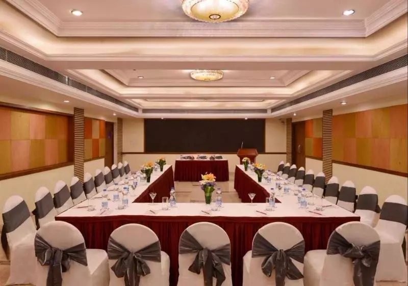 호텔 Clarks Inn Airport, Hubli