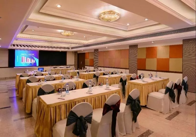 호텔 Clarks Inn Airport, Hubli