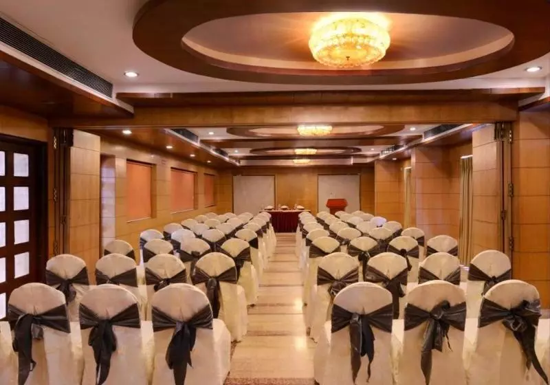 호텔 Clarks Inn Airport, Hubli