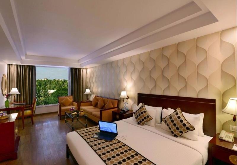 Отель Clarks Inn Airport, Hubli