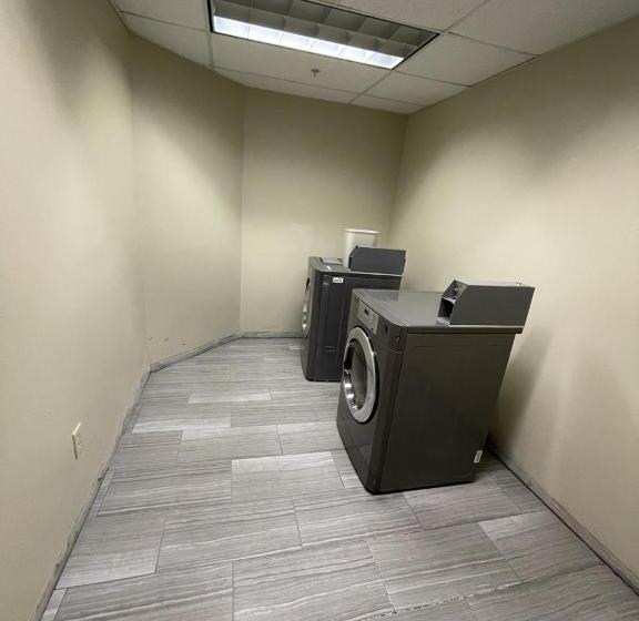 Holiday Inn Express Hotel And Suites Ada, An Ihg