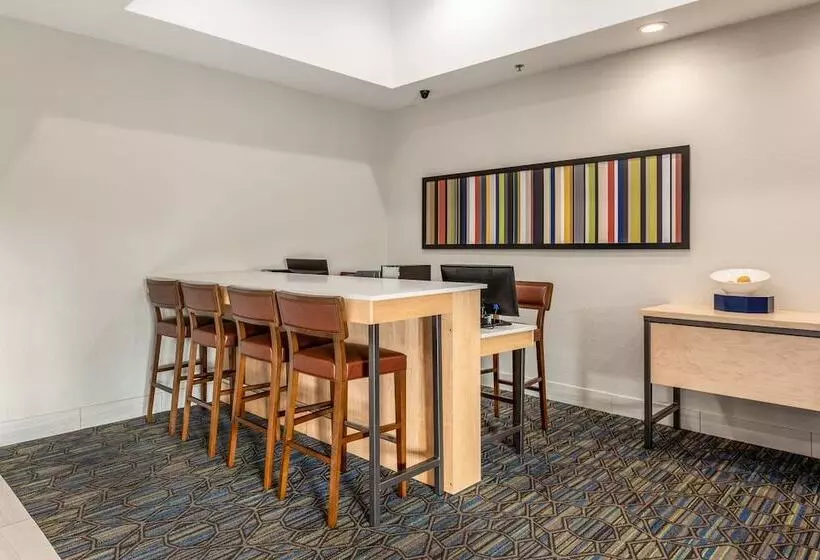 Holiday Inn Express Hotel And Suites Statesville By Ihg