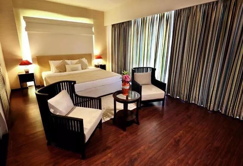 Hotel Blue Ocean The Fern Resort & Spa Ganpatipule