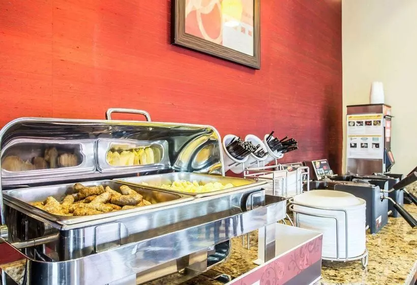 בית מלון כפרי Comfort Suites Rock Hill Manchester Meadows Area