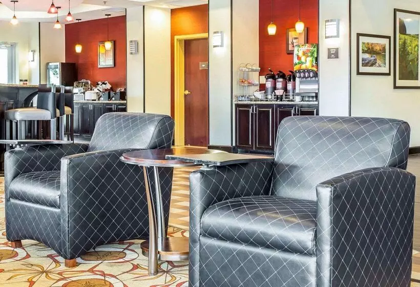 בית מלון כפרי Comfort Suites Rock Hill Manchester Meadows Area