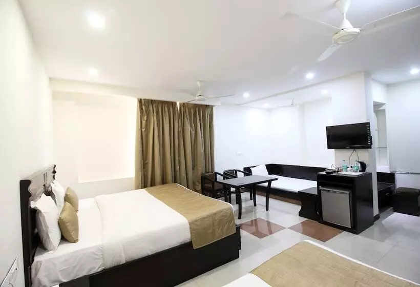 هتل Genx Usha Kiran Agra