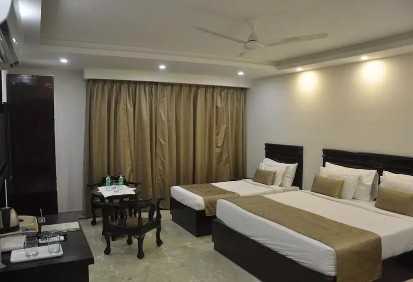 هتل Genx Usha Kiran Agra